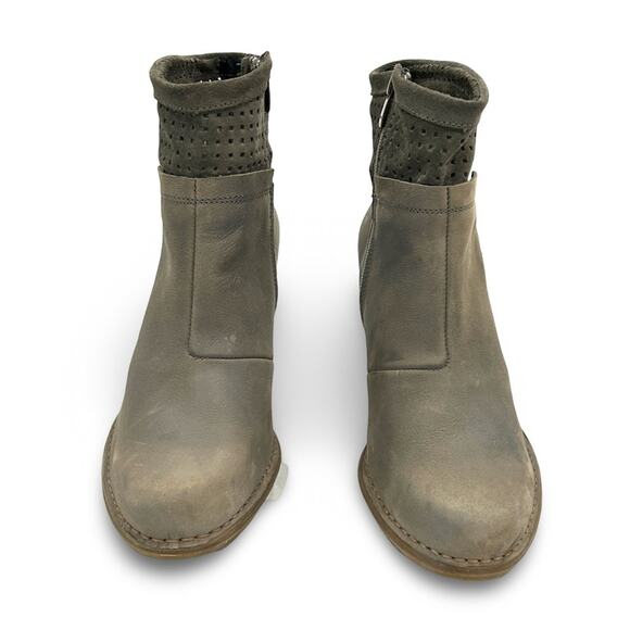 El Naturalista Womens Colibri Ankle Boots Size 40 US 9 Gray Distressed Leather - Picture 4 of 10